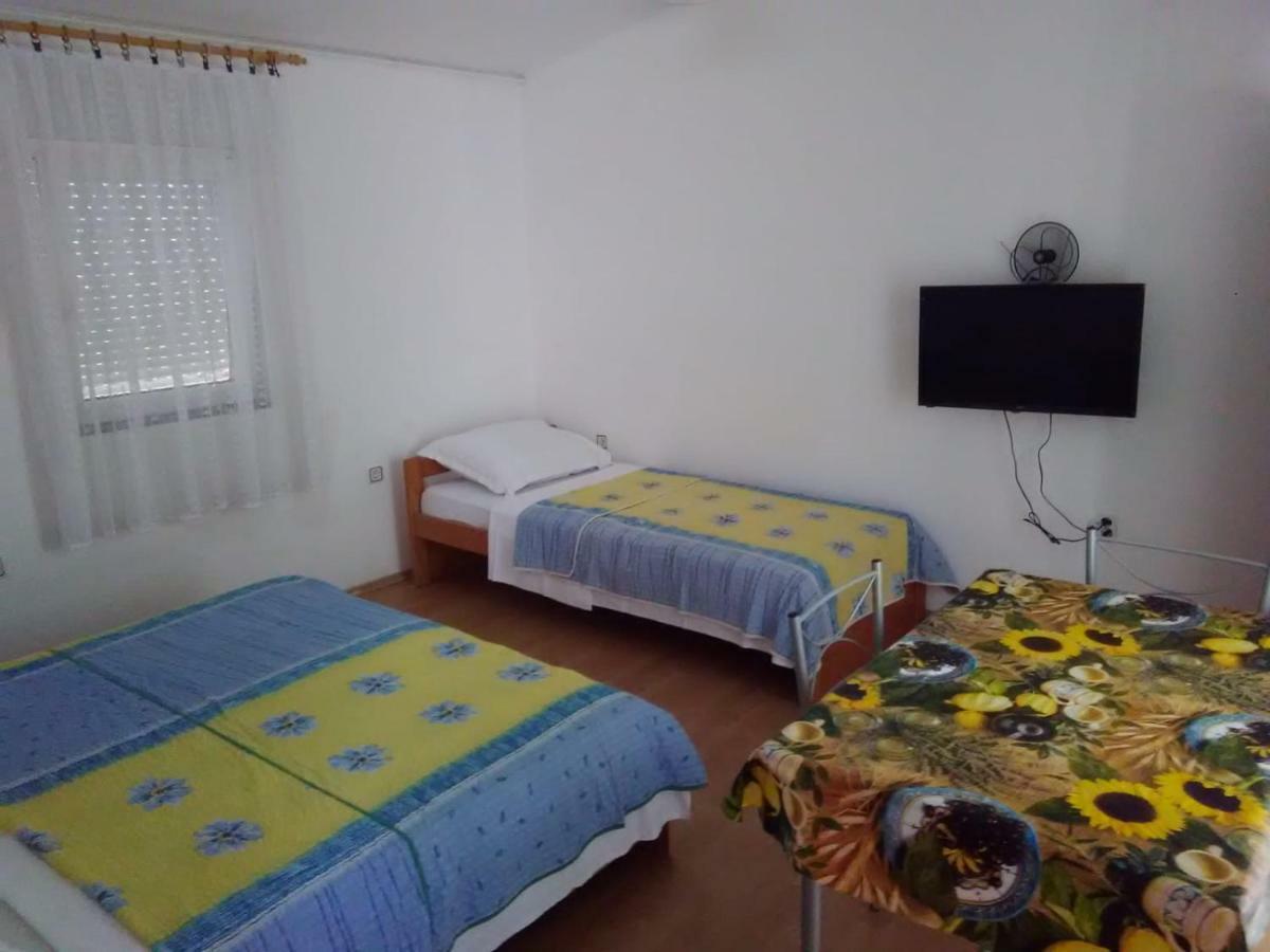 Apartmani Kovacic ムルテル エクステリア 写真