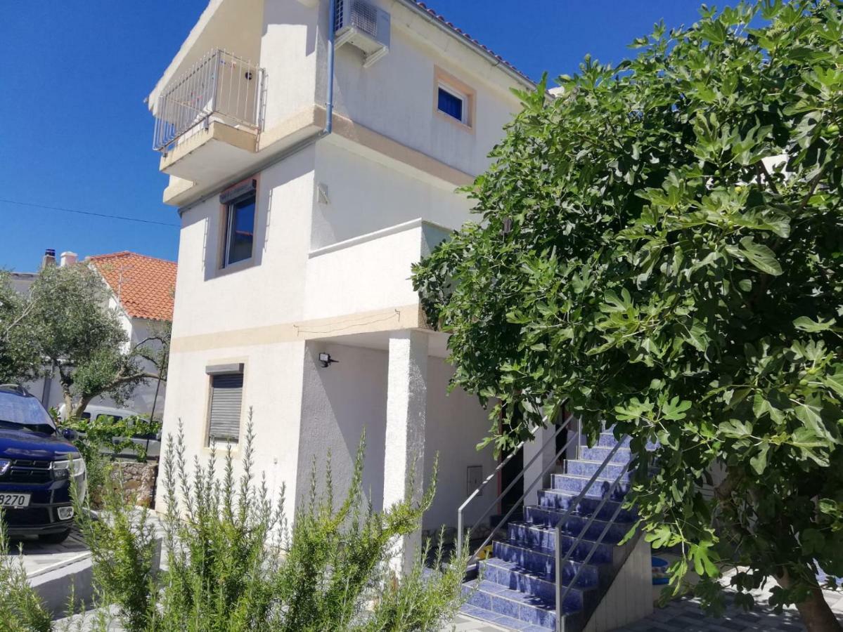 Apartmani Kovacic ムルテル エクステリア 写真