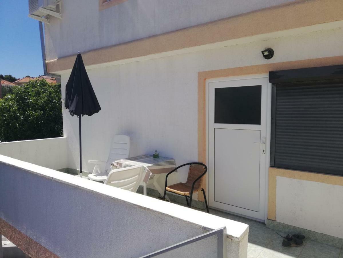 Apartmani Kovacic ムルテル エクステリア 写真