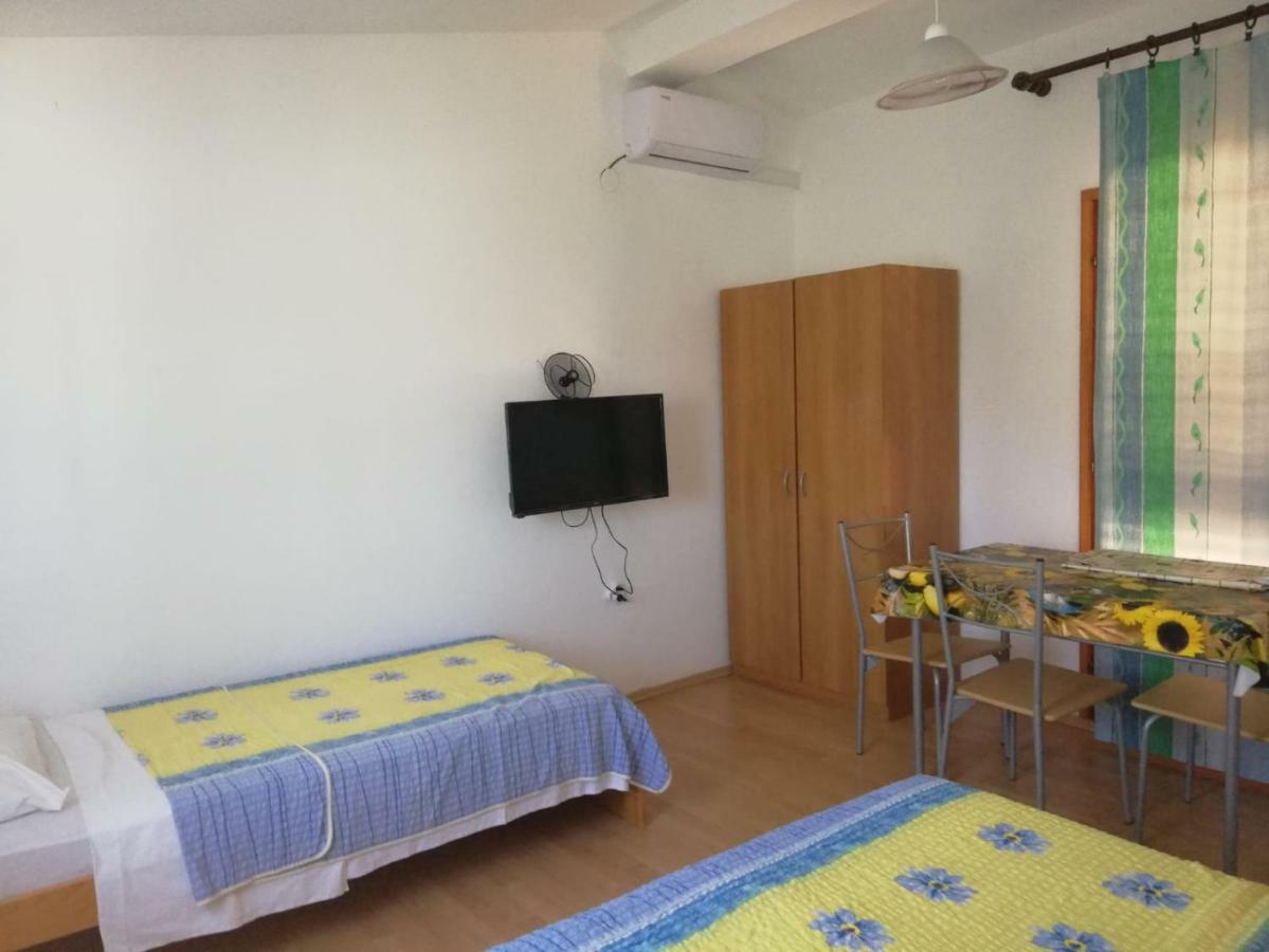 Apartmani Kovacic ムルテル エクステリア 写真