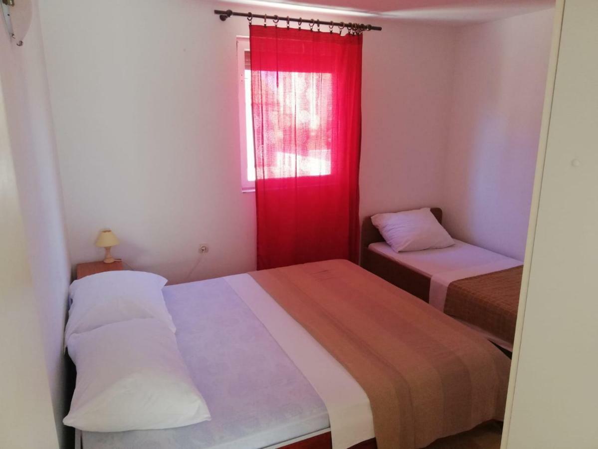Apartmani Kovacic ムルテル エクステリア 写真